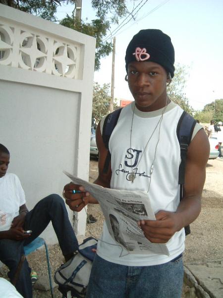 Dez by G8